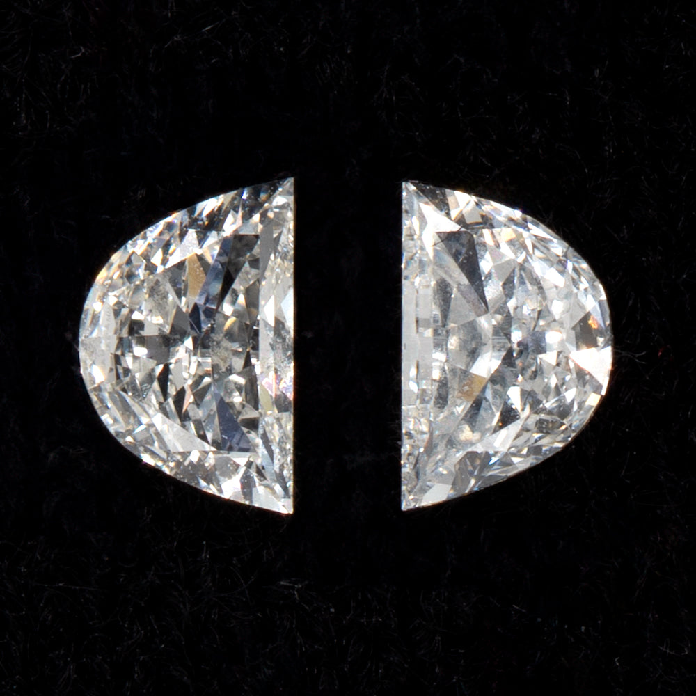 5.1x3.3mm - Half-Moon Diamonds Certificated (DIMK660)