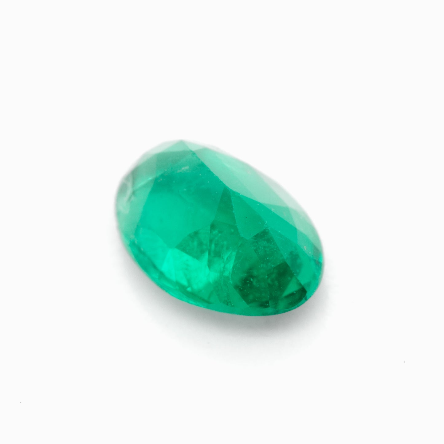 6.94x4.68mm Oval Zambian Emerald - Certificated (EMV127)