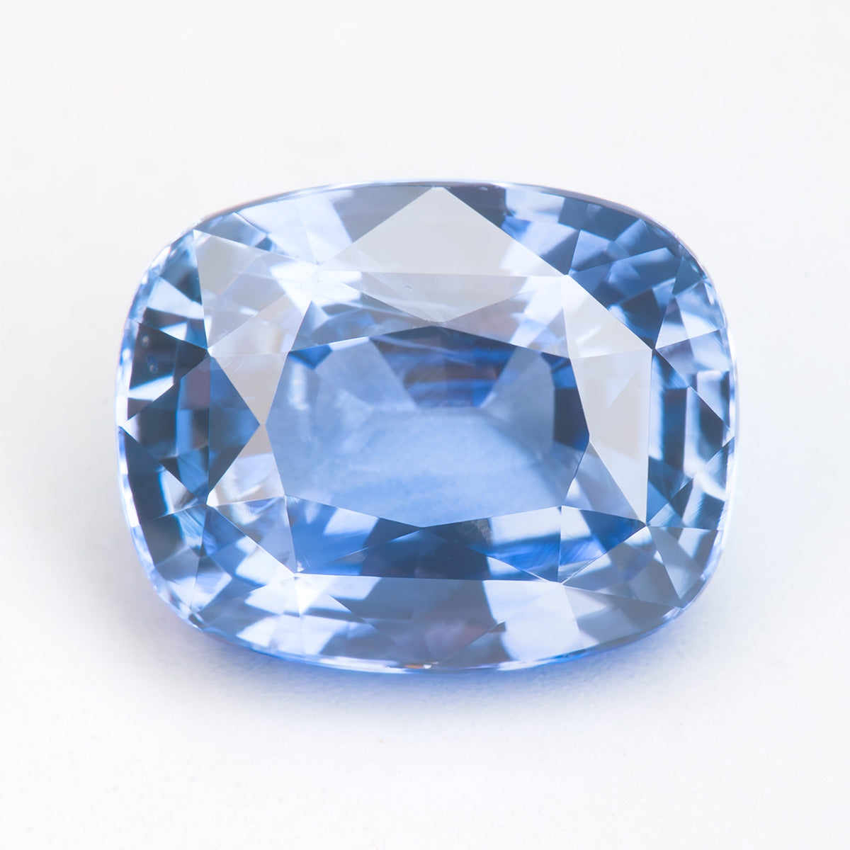 8.41x6.69mm Cushion Ceylon Sapphire - Certificated (SACU86)