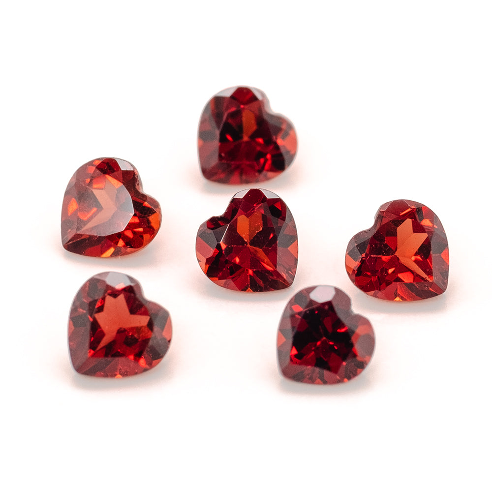 4mm Heart-Shaped Garnet (GAH44)