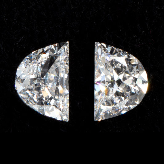 5.2x3.5mm - Half-Moon Diamonds Certificated (DIMK657)