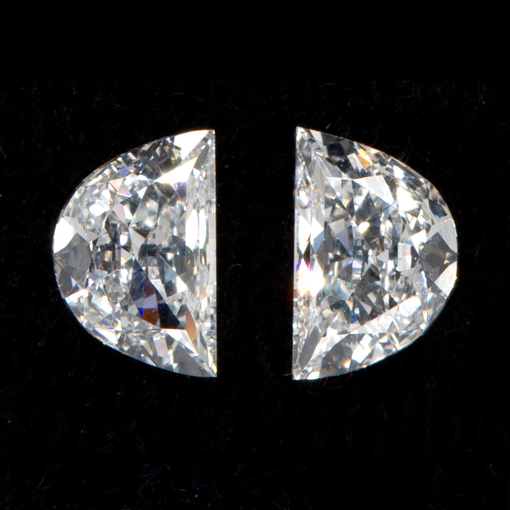 5.3x3.5mm - Half-Moon Diamonds Certificated (DIMK658)