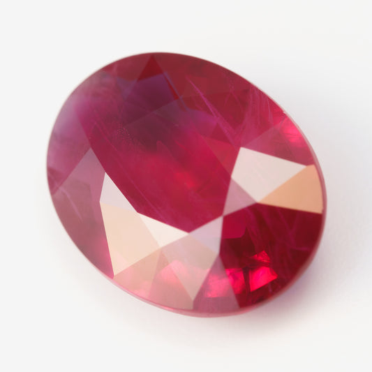 7.96x6.10mm Oval Ruby - Certificated (RUV122)