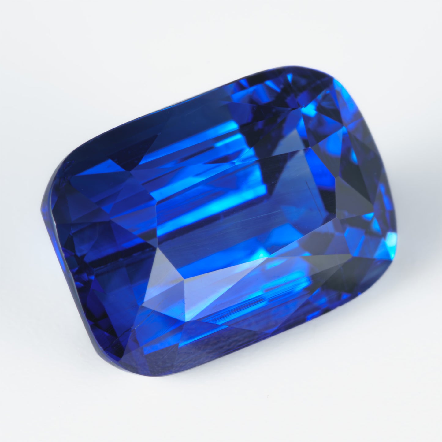 8.14x5.59mm Cushion Ceylon Sapphire - Certificated (SACU005)