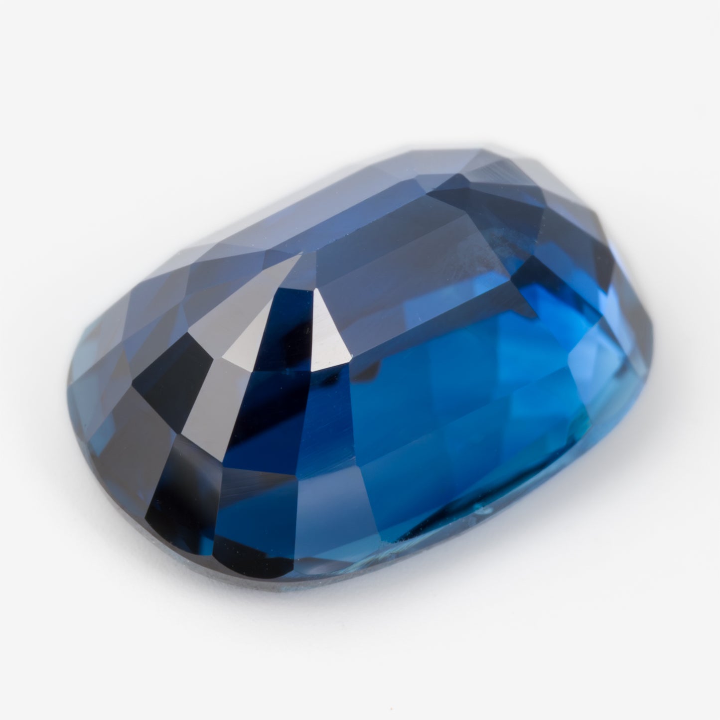 8.47x5.88mm Oval Ceylon Sapphire Certificated (SACV025)