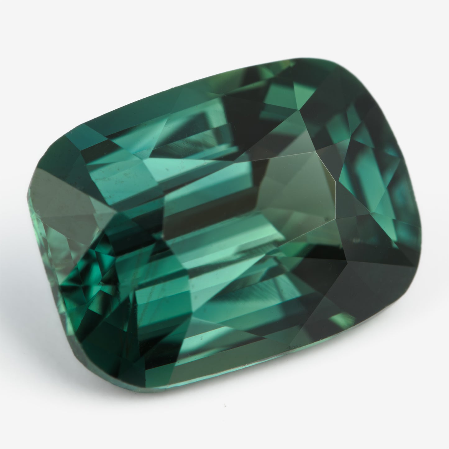 7.14x5.26mm Cushion Teal Sapphire Certificated (SATC004)