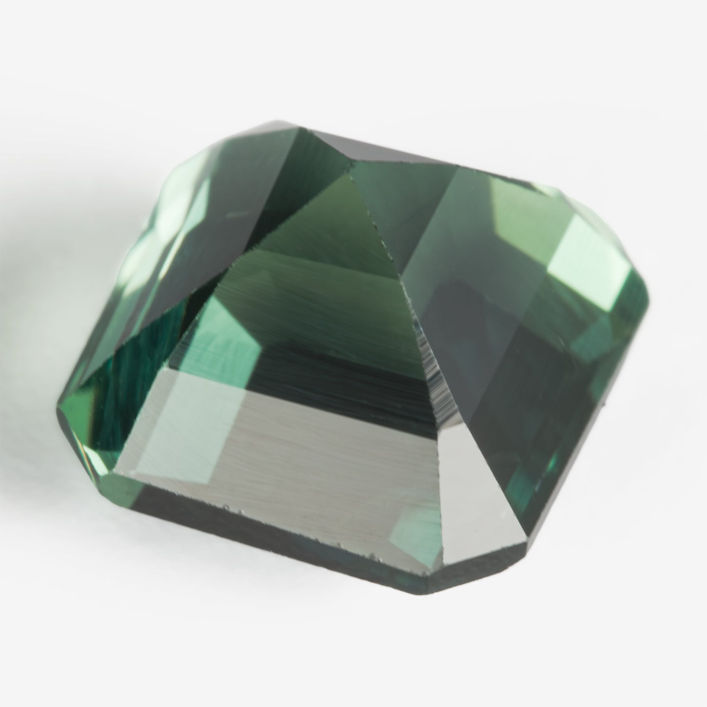 5.47x5.37mm Octagonal Teal Sapphire - Certificated (SATE008)