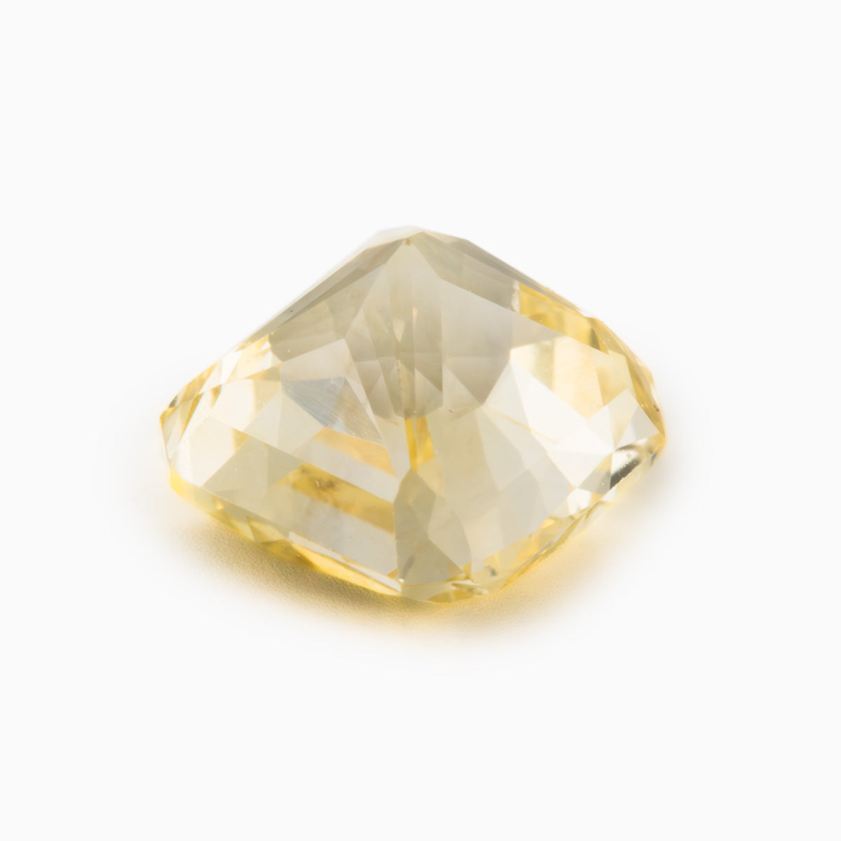 [SOLD] 6.02x5.83mm Octagonal No-Heat Yellow Sapphire - Certificated (SAYE004)