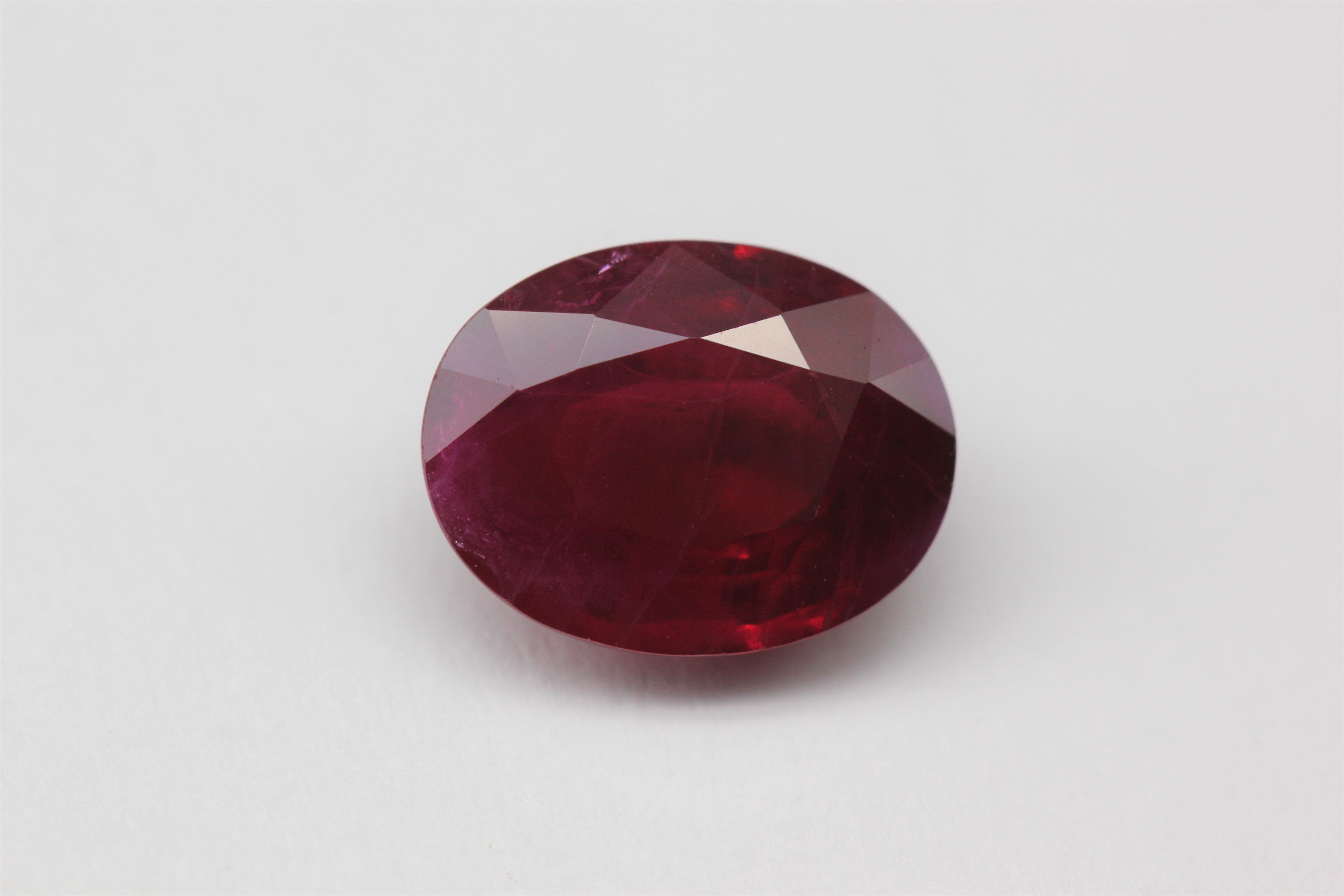 [SOLD] 9.1x7.1mm Oval Ruby (RUV97BP) – R.M.Weare & Company Ltd.