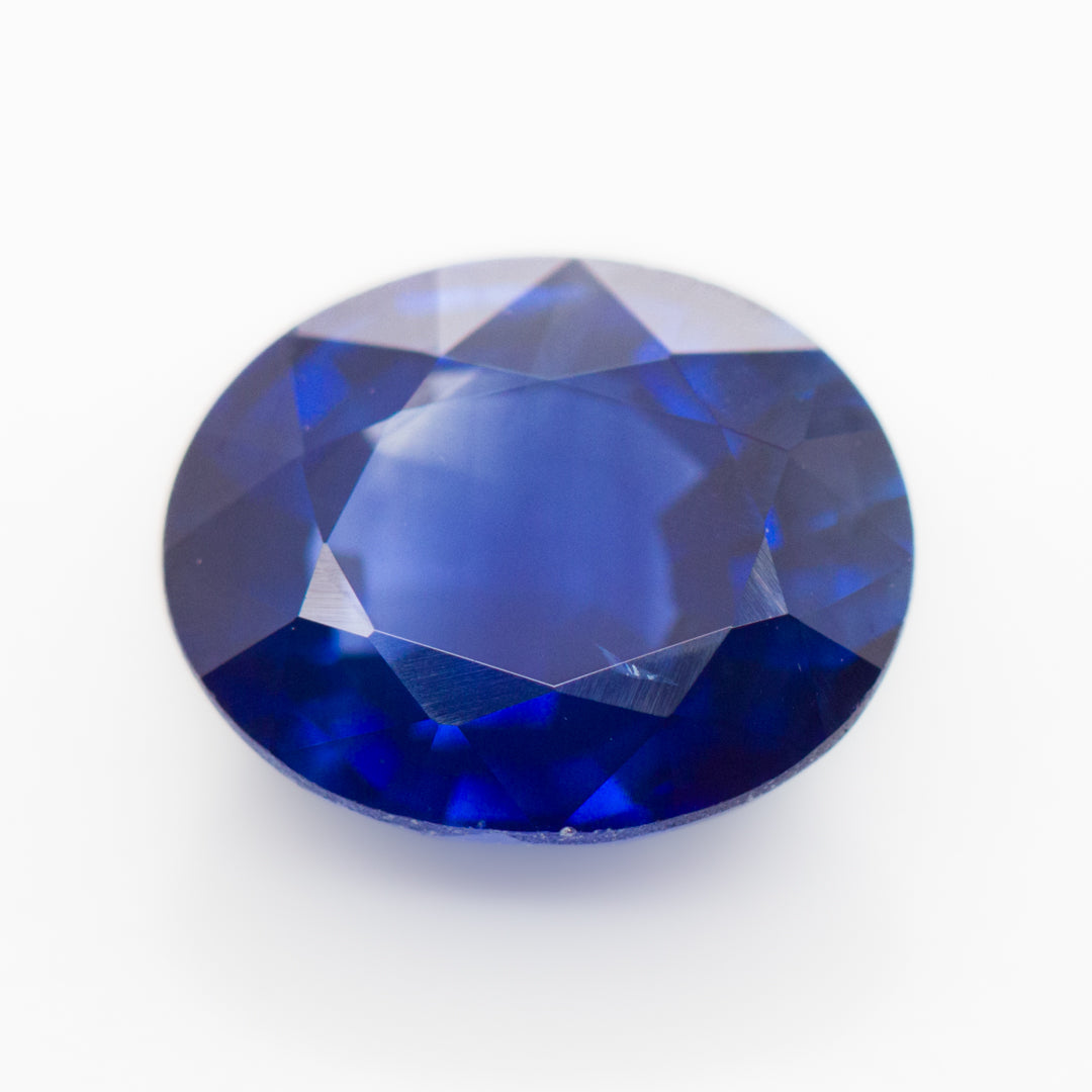 [SOLD] 8.50x6.90mm Oval Ceylon Sapphire (SA159)